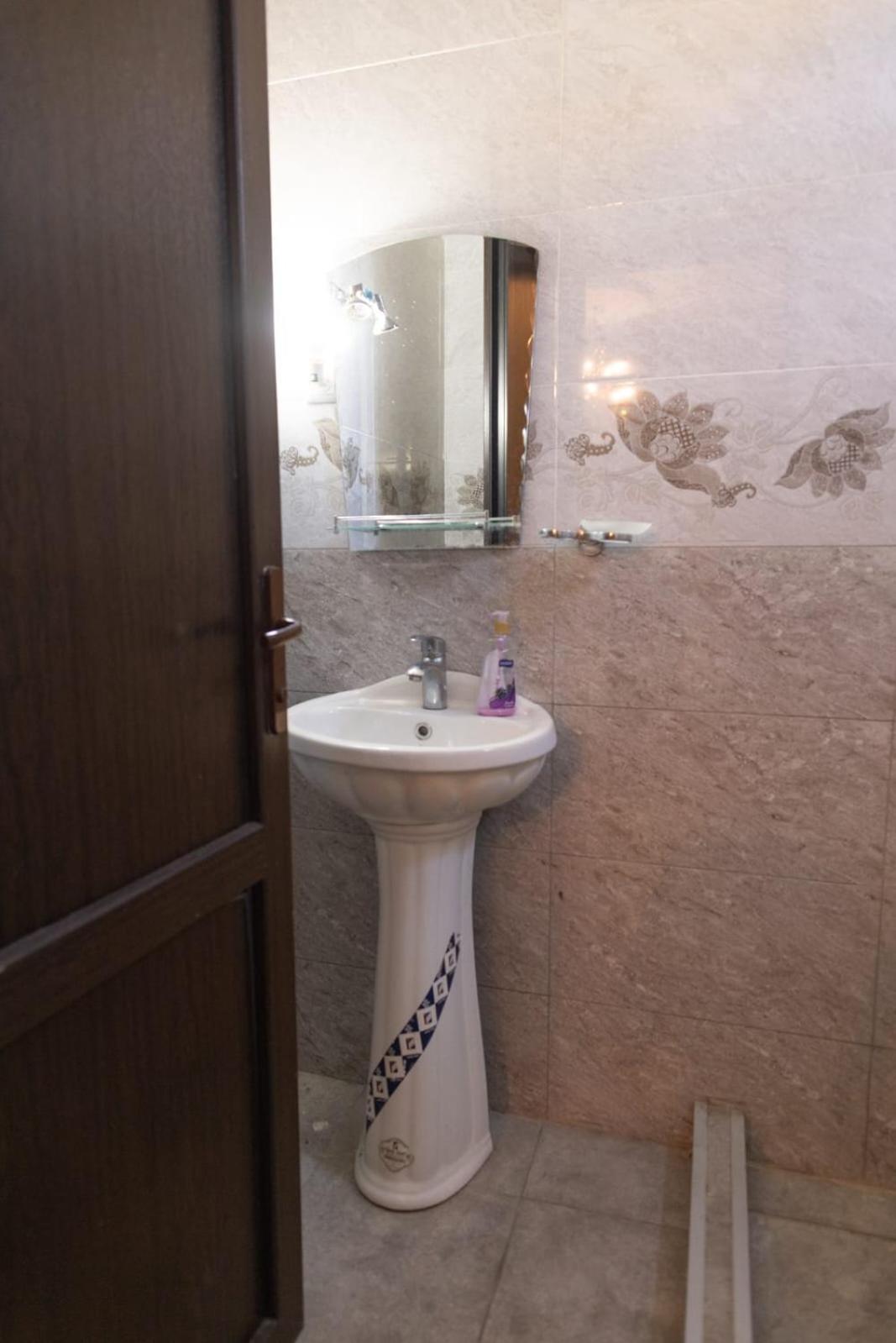 Отель Wine House Тбилиси Экстерьер фото